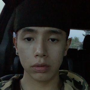 Meet your Posher, Max